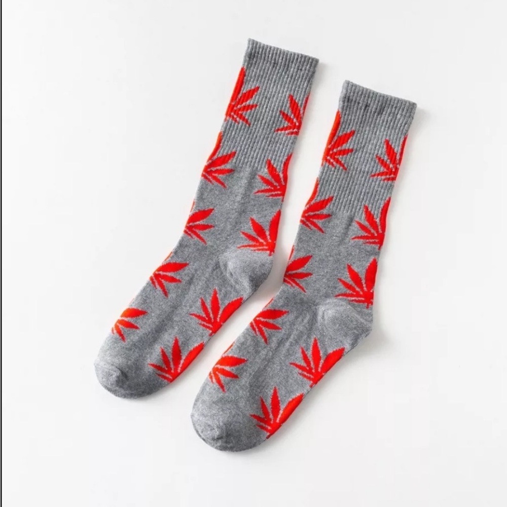 *NEW* HUF Mid Socks